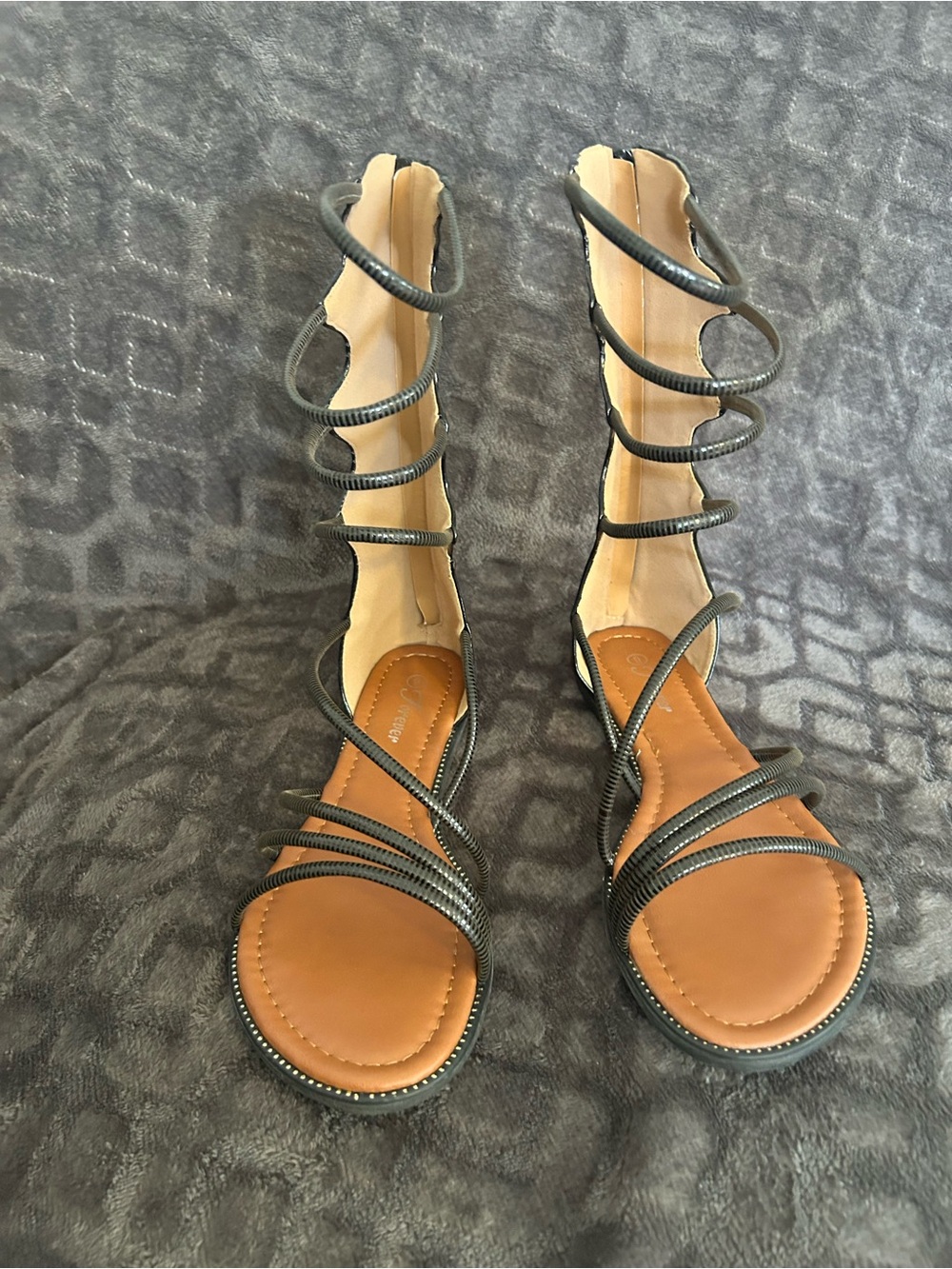 Forever 21 Black Strappy Gladiator Sandals - Picture 3 of 6